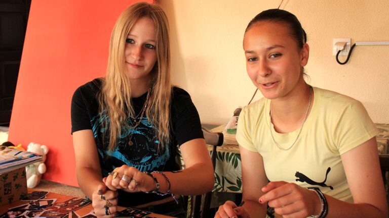 048_diak